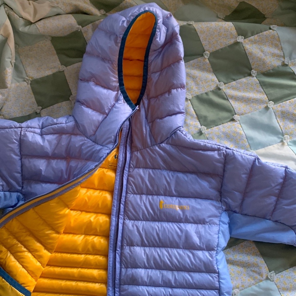 Cotopaxi Fuego 800 fill jacket. No Smoking No pet home.